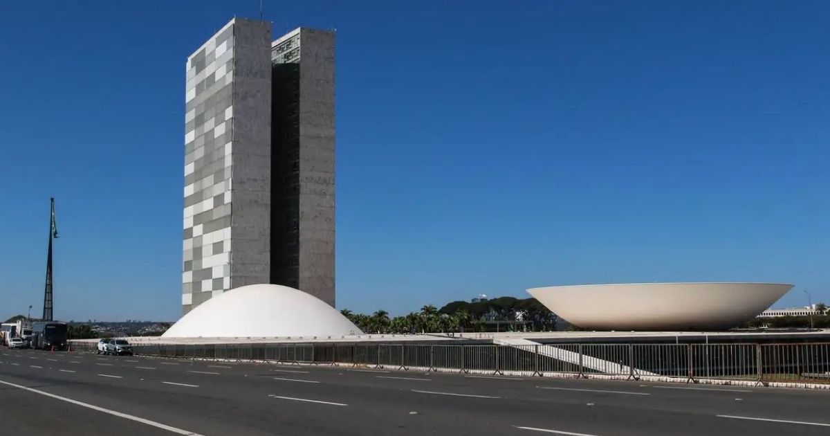 Projeto contra “adultização” de crianças na internet é aprovado; o que muda?
