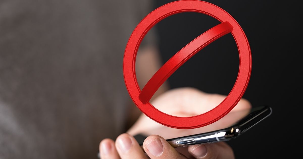 Apps que “desnudam” pessoas seguem ativos em plataformas