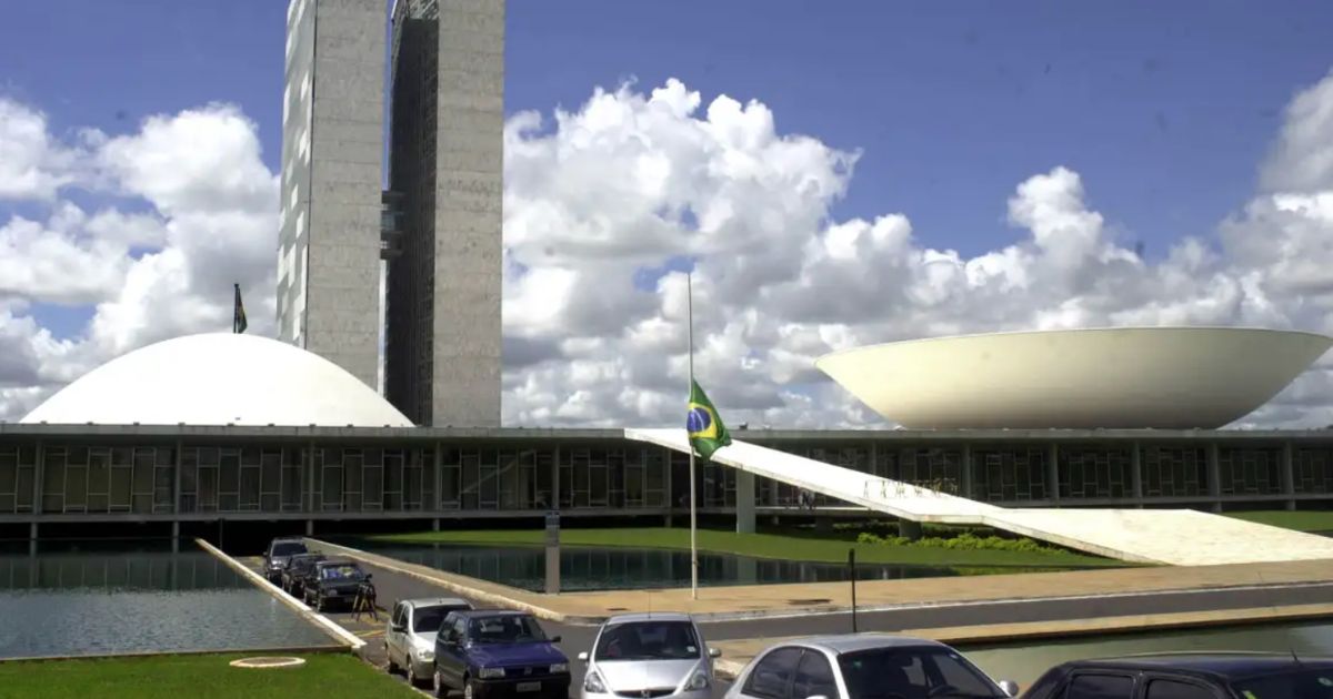 Fim da escala 6×1: PEC pode ser votada no Senado na semana que vem
